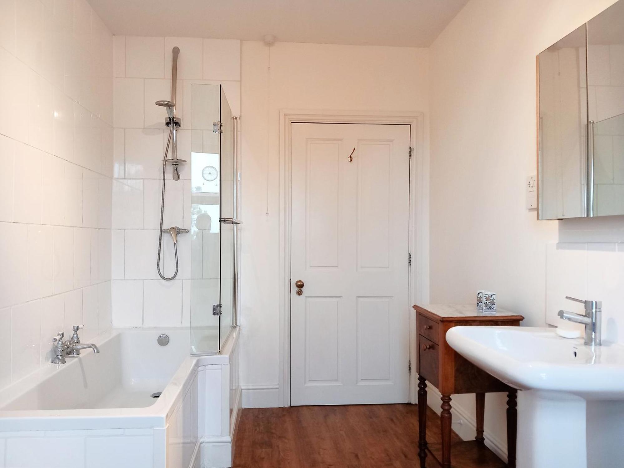 Haslington House Apartment Malvern Wells Bagian luar foto